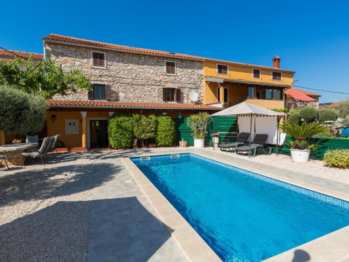 Holiday Home Villa Lucky By Interhome Brtonigla Bagian luar foto
