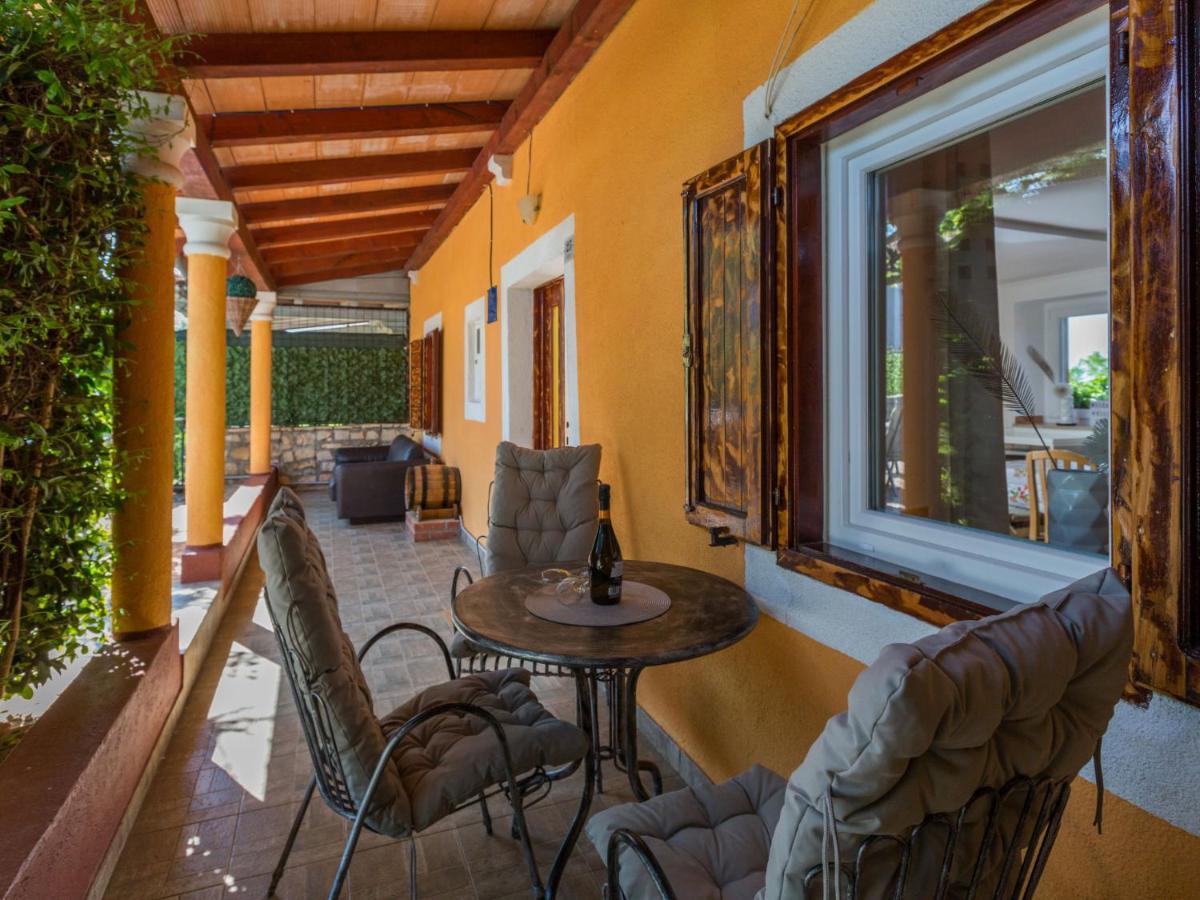 Holiday Home Villa Lucky By Interhome Brtonigla Bagian luar foto
