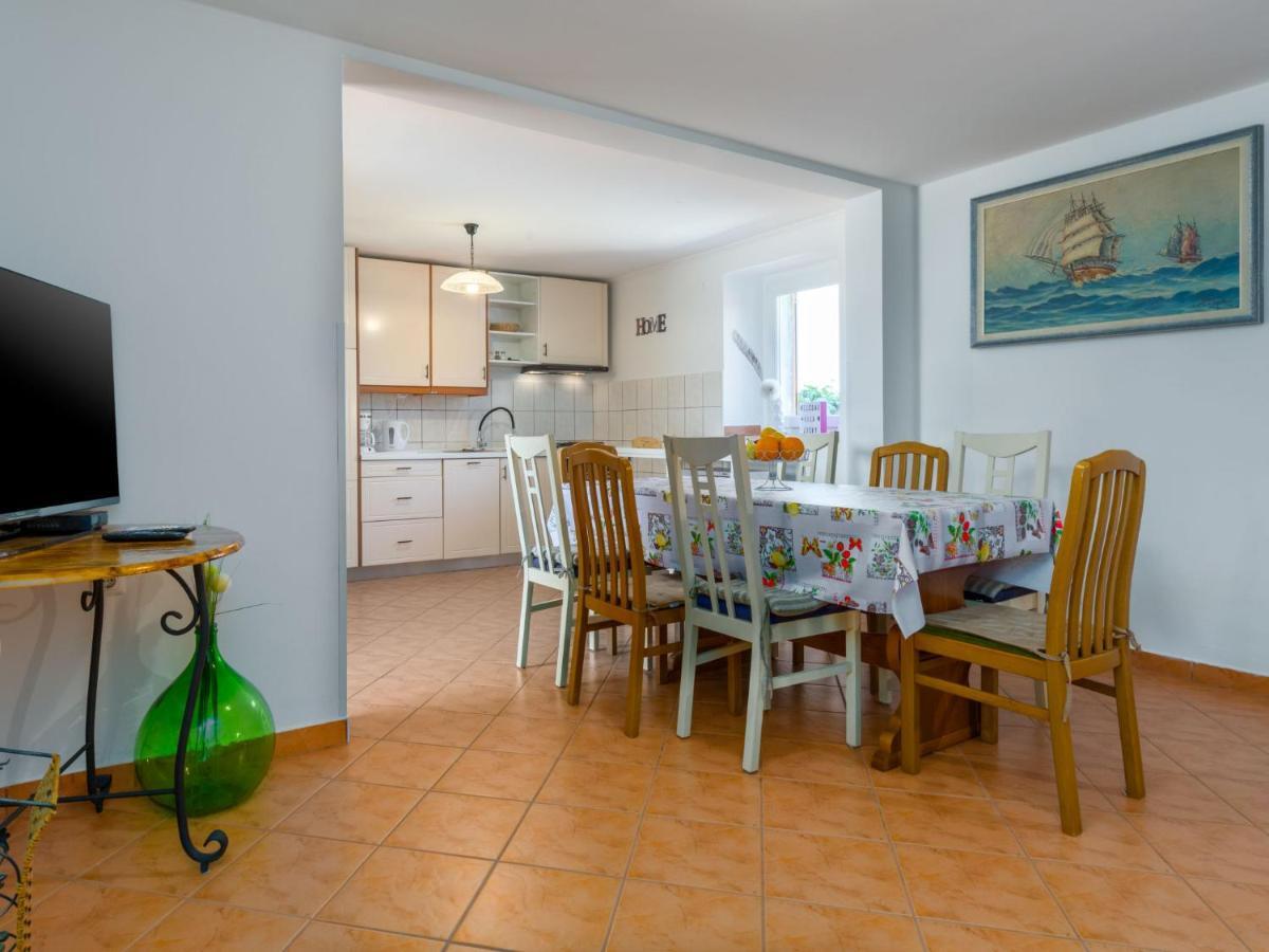 Holiday Home Villa Lucky By Interhome Brtonigla Bagian luar foto