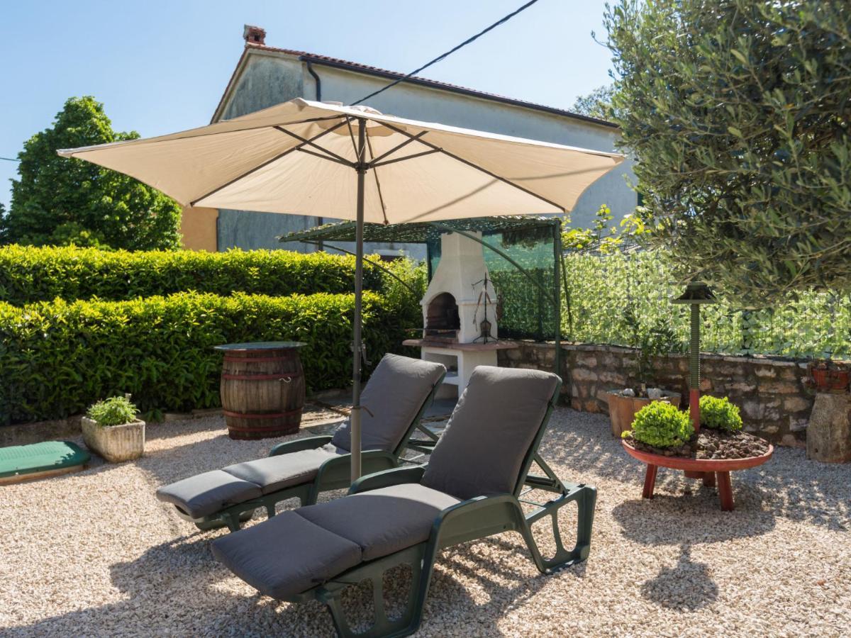Holiday Home Villa Lucky By Interhome Brtonigla Bagian luar foto