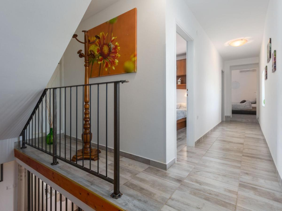 Holiday Home Villa Lucky By Interhome Brtonigla Bagian luar foto