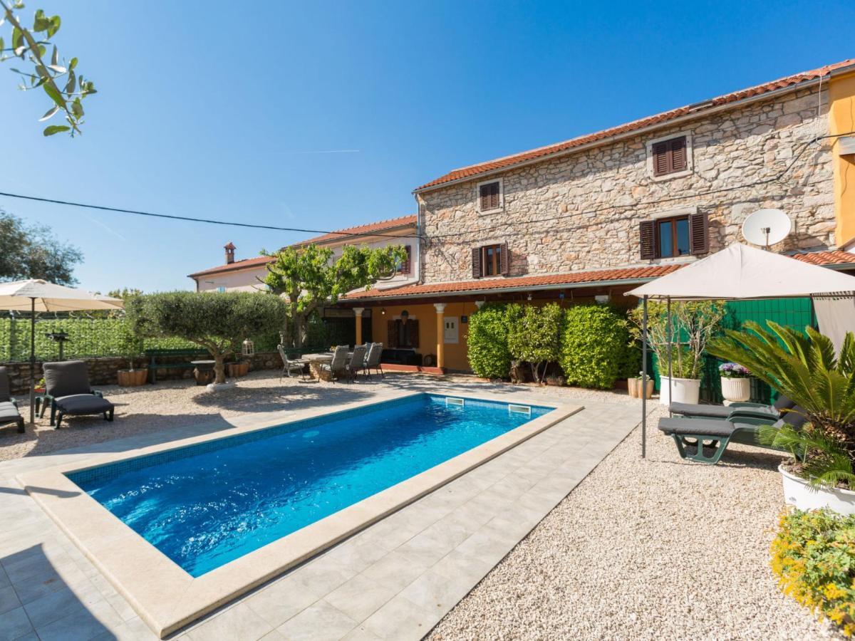 Holiday Home Villa Lucky By Interhome Brtonigla Bagian luar foto