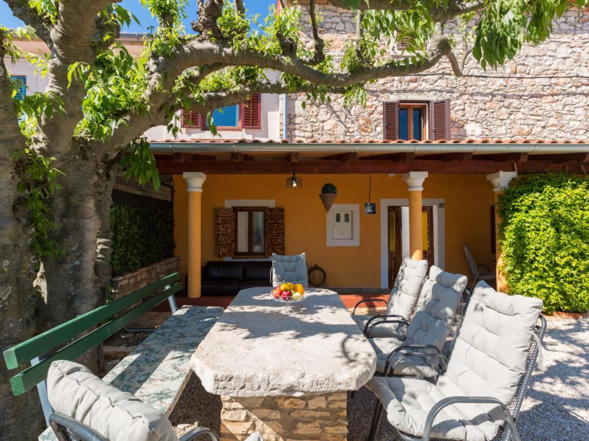 Holiday Home Villa Lucky By Interhome Brtonigla Bagian luar foto